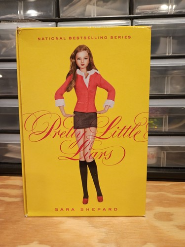 Pretty little liars book - little, 4
